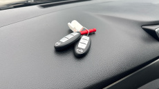 Nissan Qashqai 1.2 DiG-T N-Connecta 5dr Petrol Hatchback